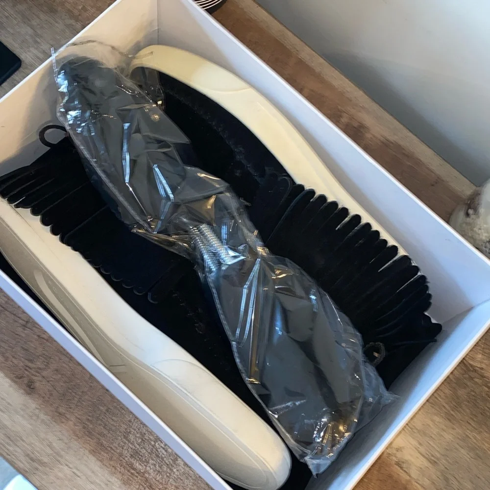 NWB!! Foundation Footwear Native Black High-Top Fringe Moccasin Sneakers Size 11 - Picture 14 of 14